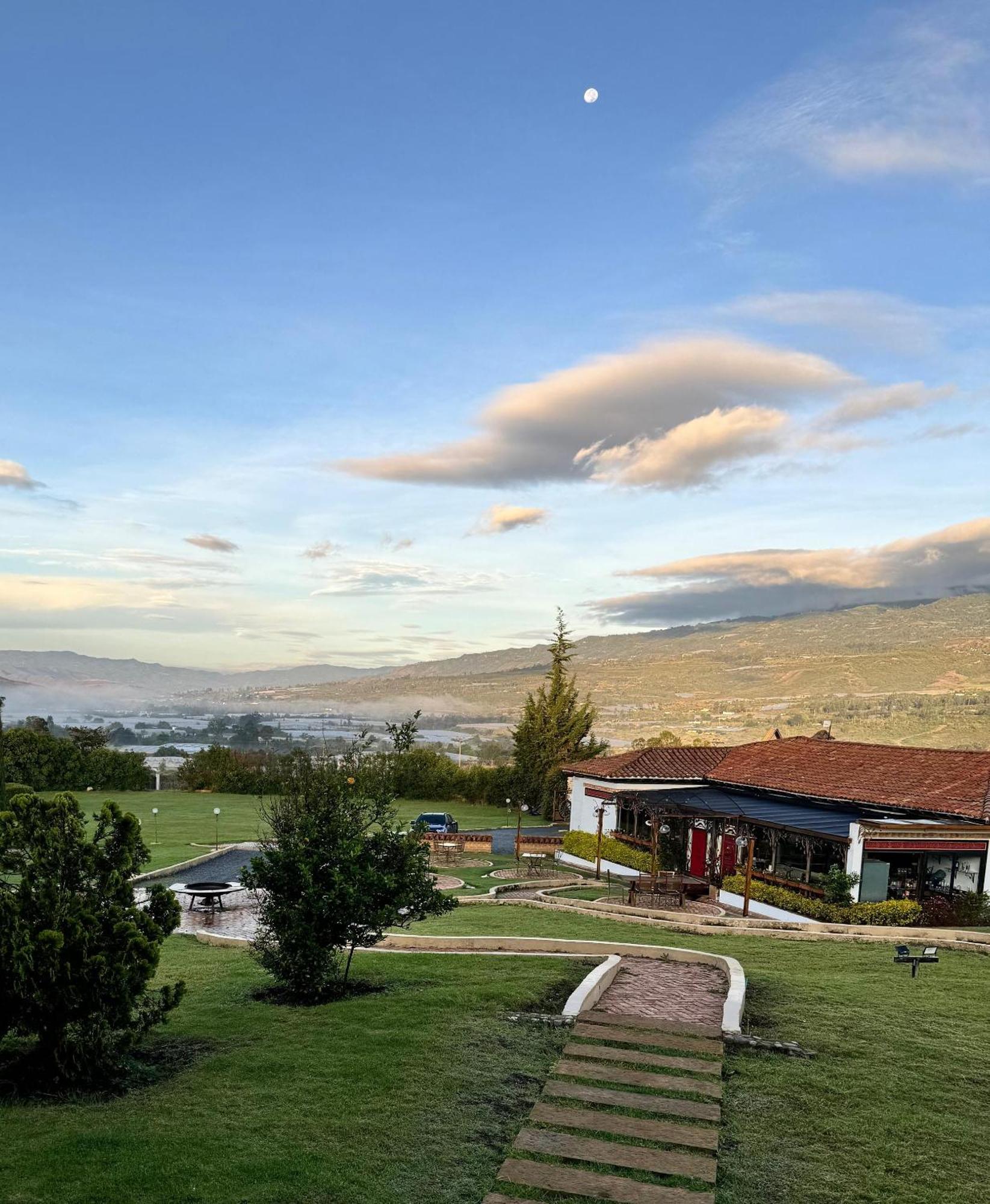 Hotel Caney Campestre Villa De Leiva Вілья-де-Лейва Екстер'єр фото